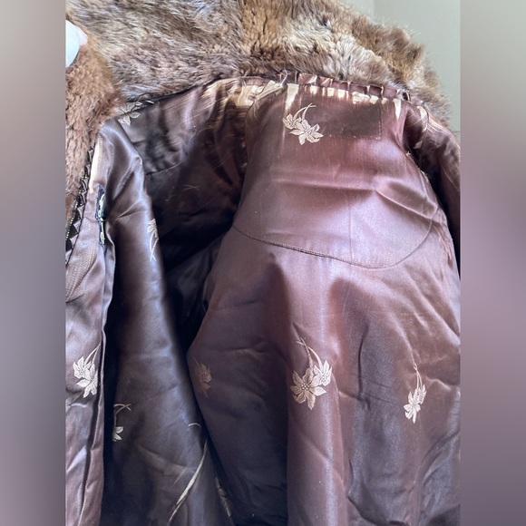 Mink Coat - Picture 7 of 8